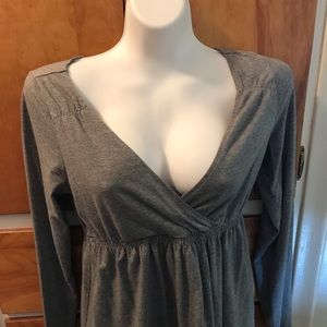 Gap maternity top